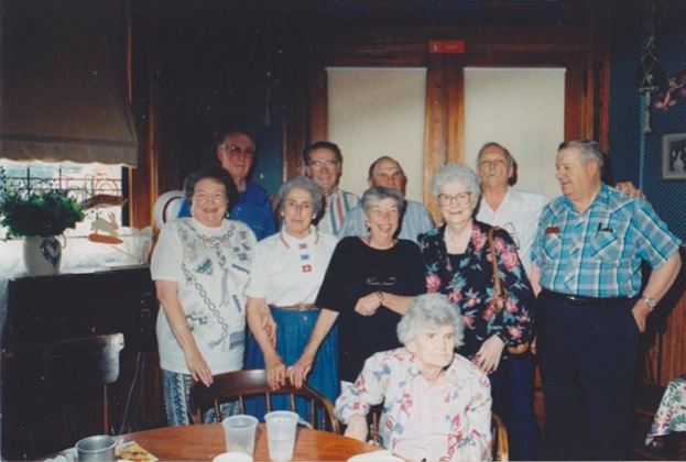 HLJohnson_grandchildren.6.4.95.sm